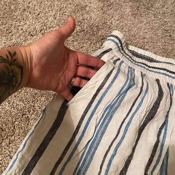Ann Taylor Loft Skirt - Picture 3 of 5